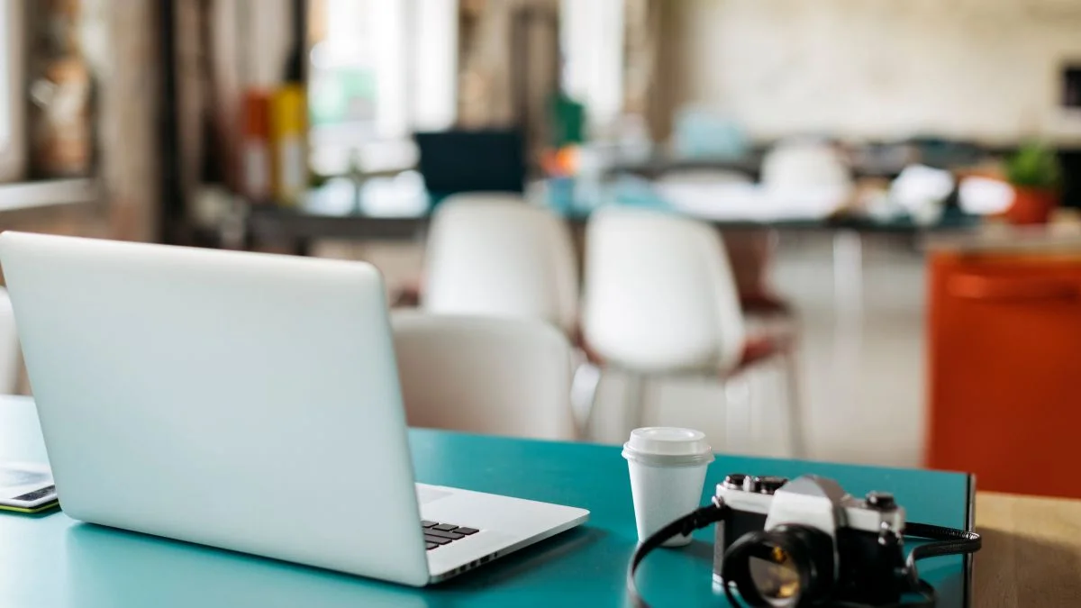 Qual a diferença entre escritório virtual e coworking